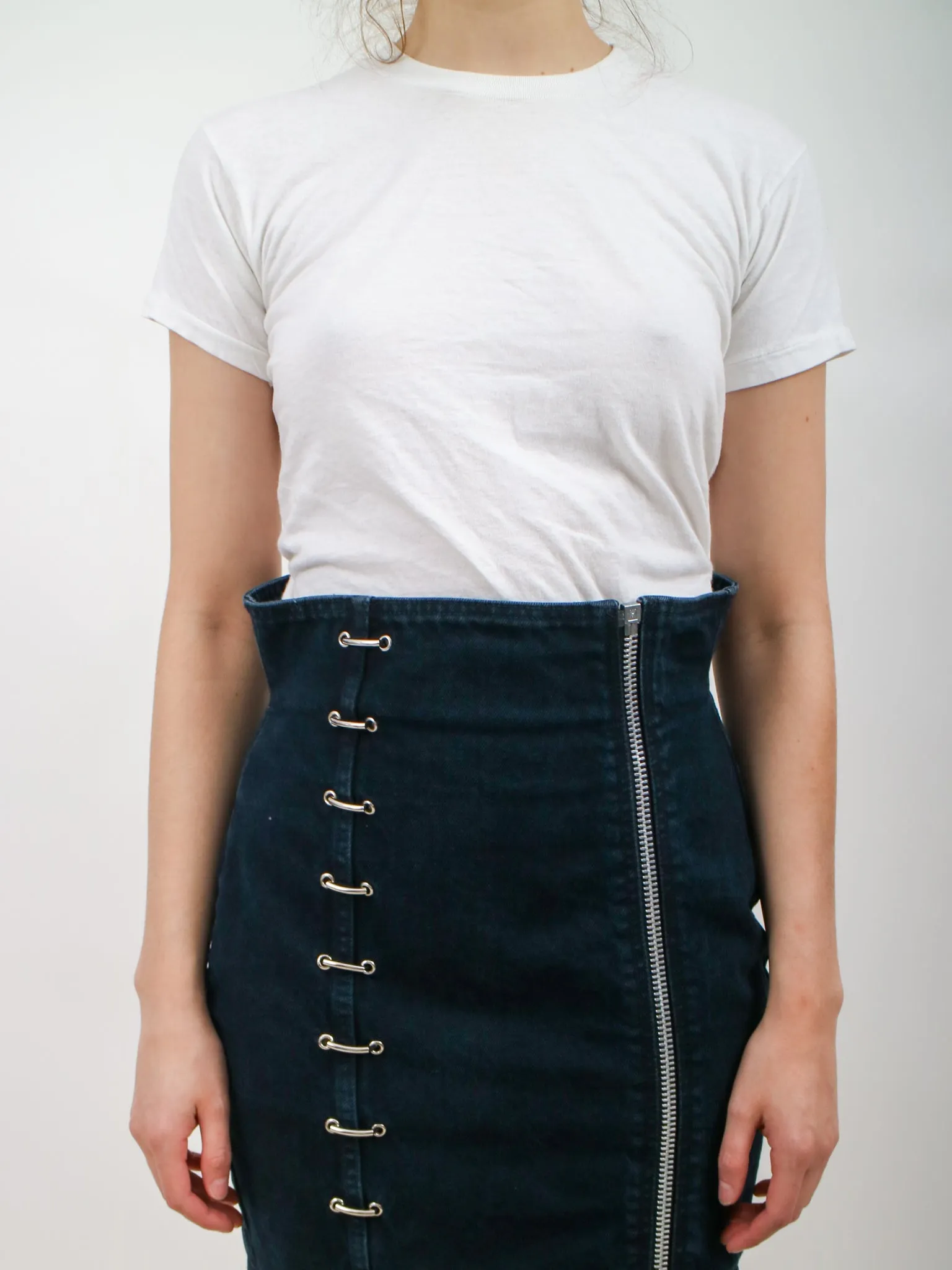 1980s Santana Black Denim Zipper and Rivet Pencil Mini Skirt