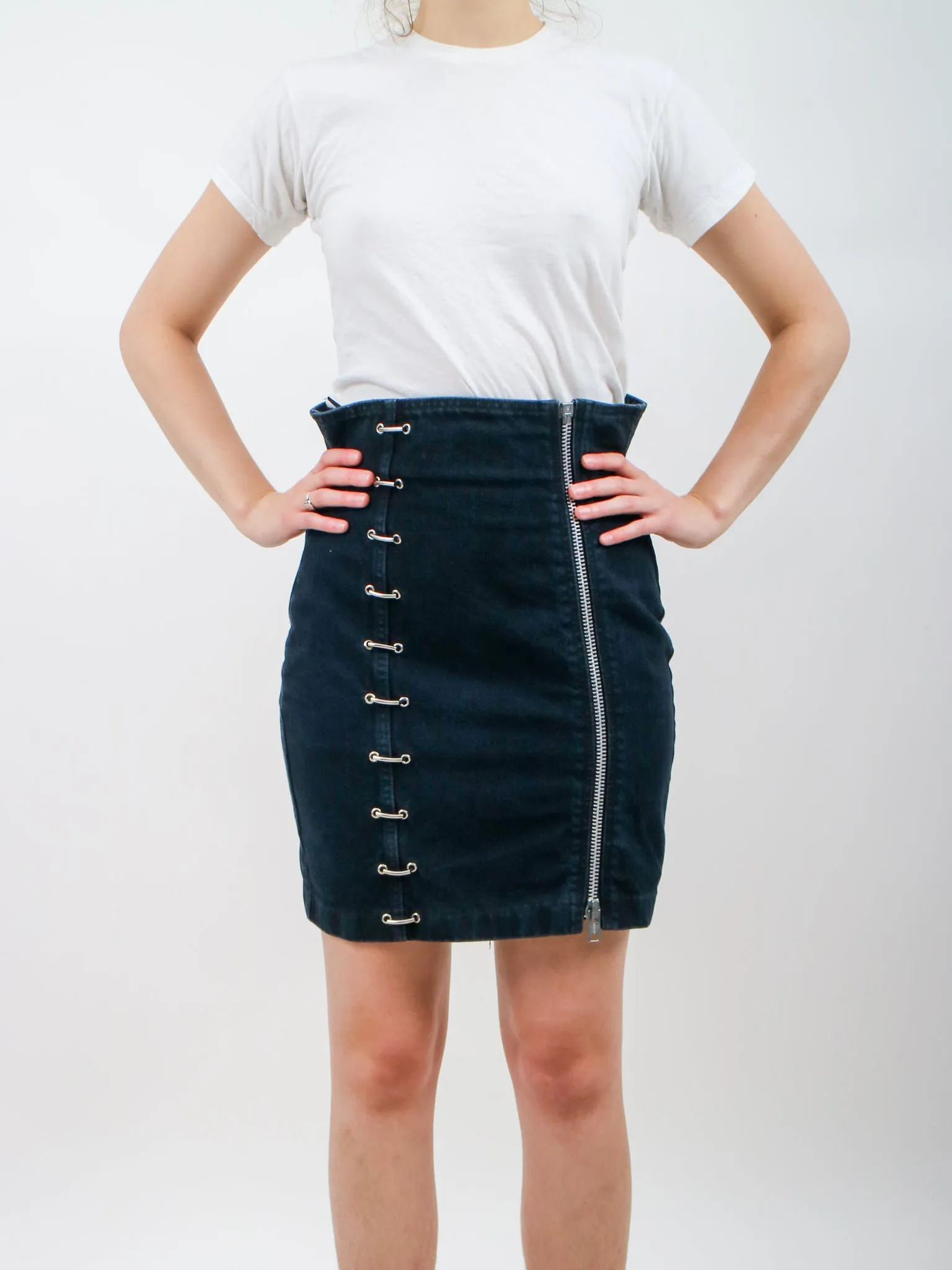 1980s Santana Black Denim Zipper and Rivet Pencil Mini Skirt