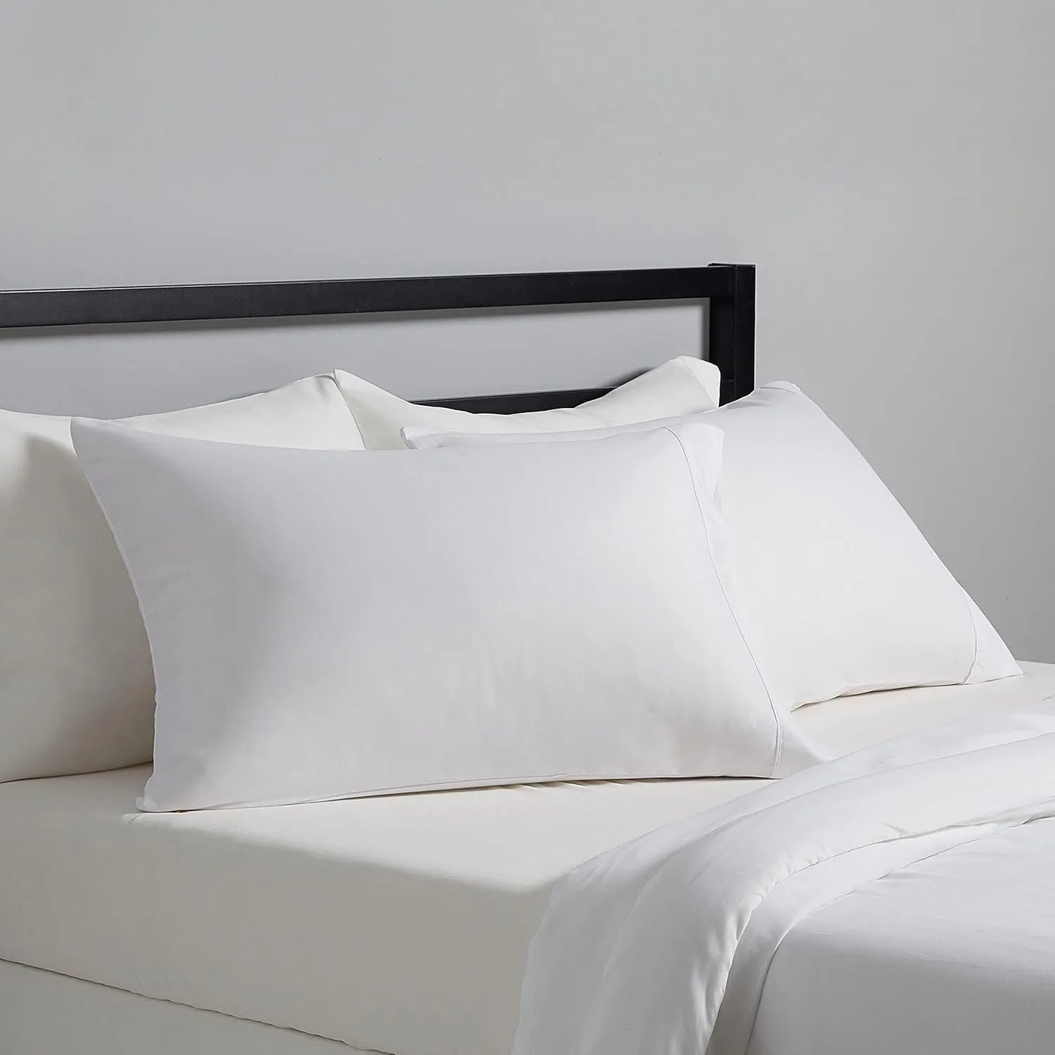 1x Premium 100% Cotton White Pillow Filled Durable Soft Standard - 48x74cm