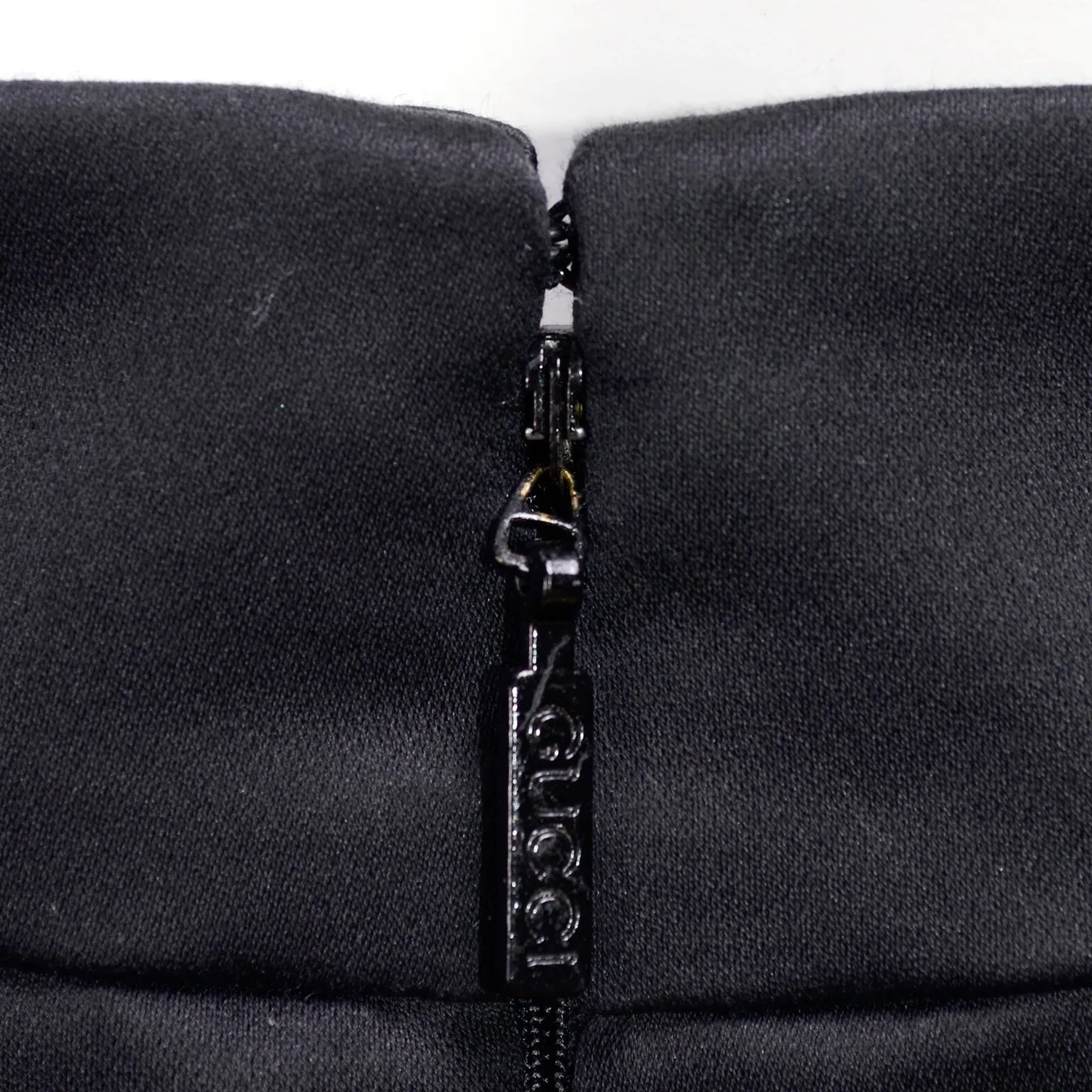 2011 Gucci Black Pencil Skirt W Gold Buckles & Leather Tassels Deadstock