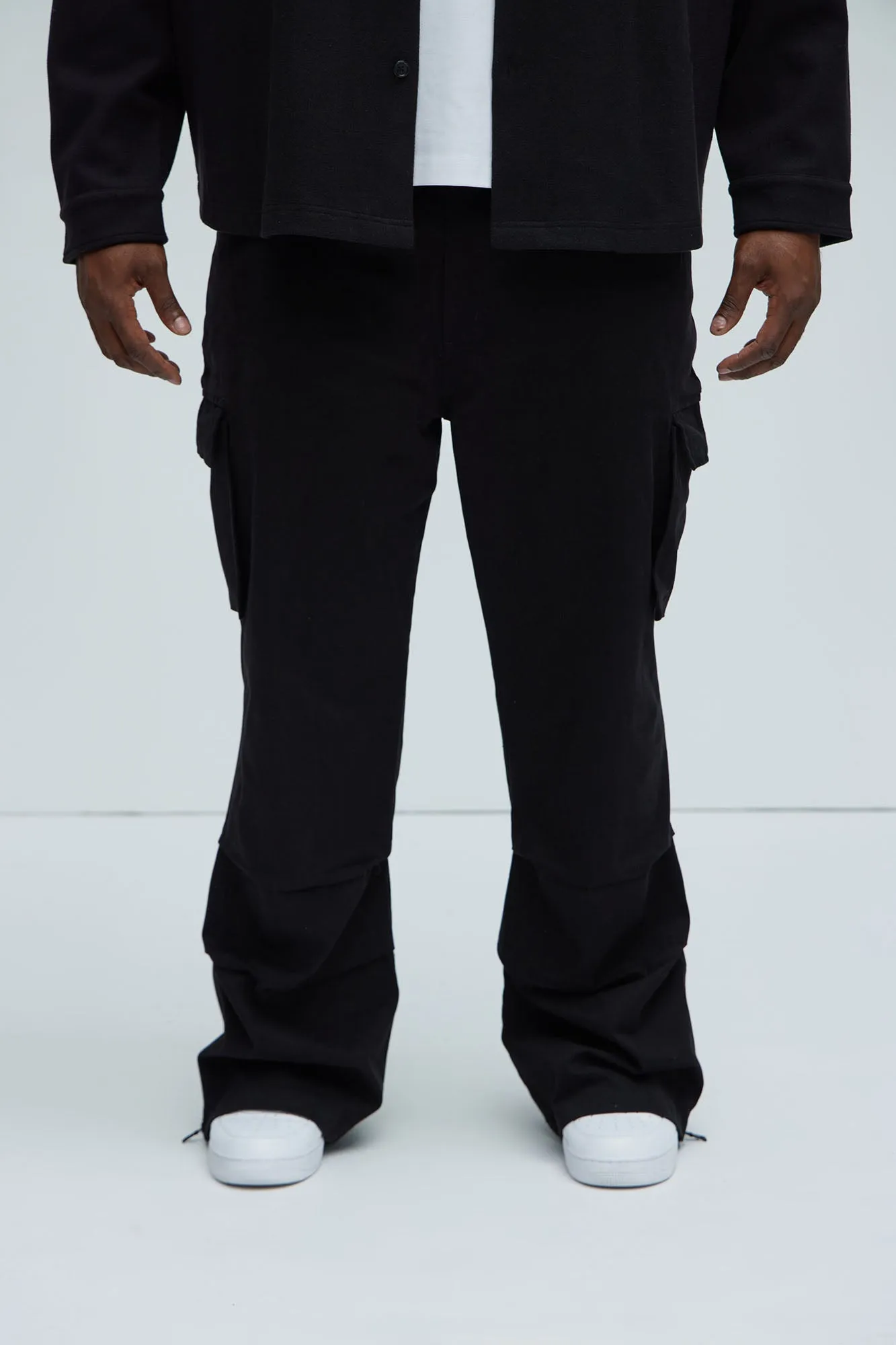 Almost Famous Slim Flare Cargo Pants - Black