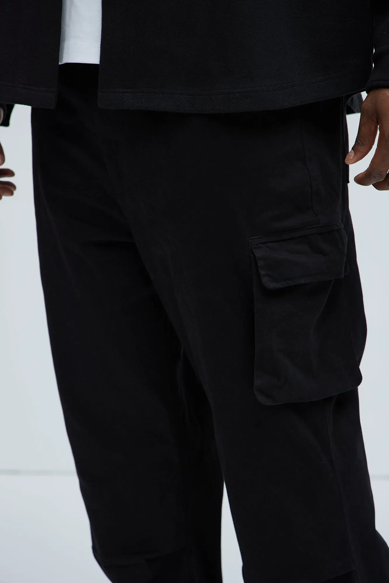 Almost Famous Slim Flare Cargo Pants - Black