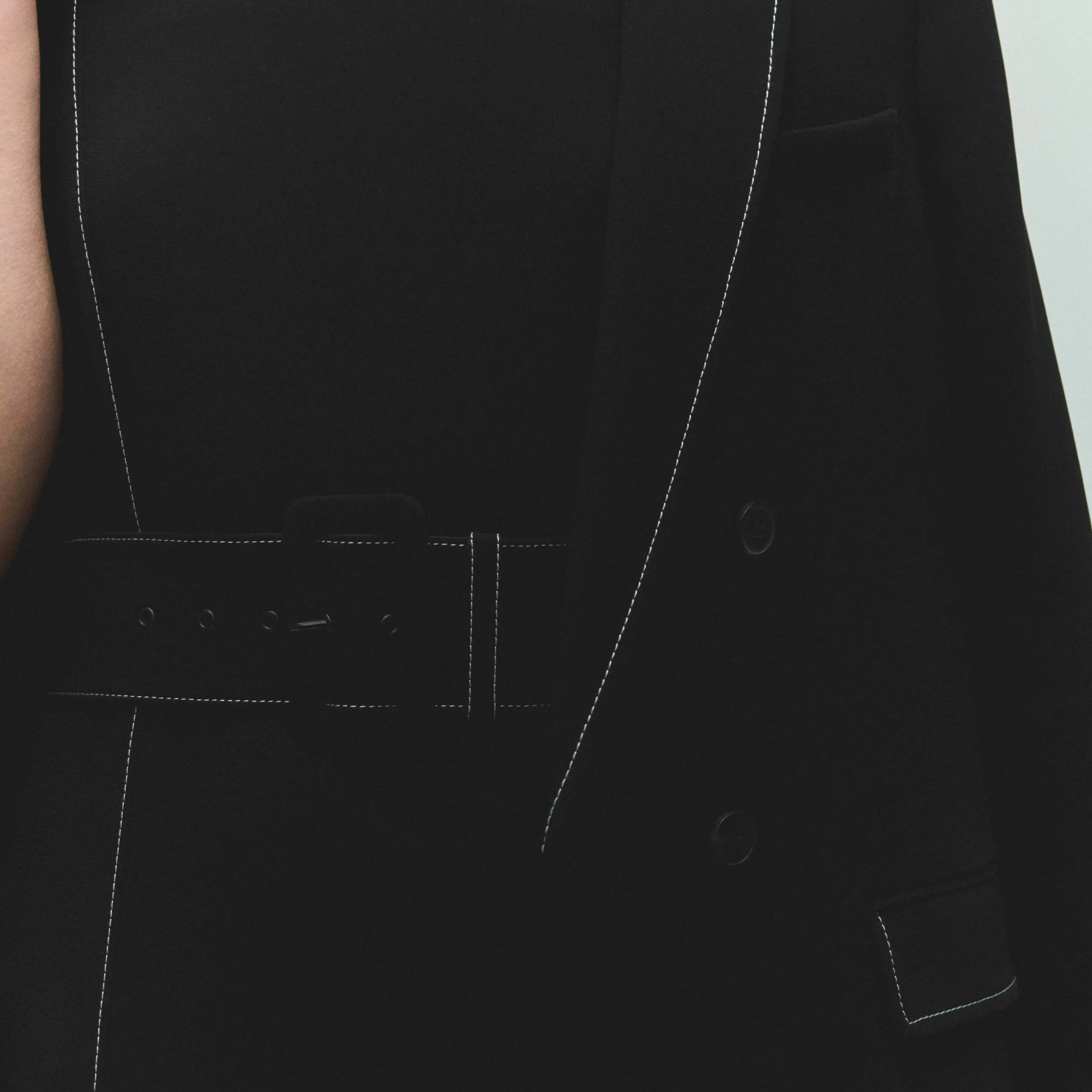 Carmela Streamline Dress - Everyday Crepe with Topstitch :: Black