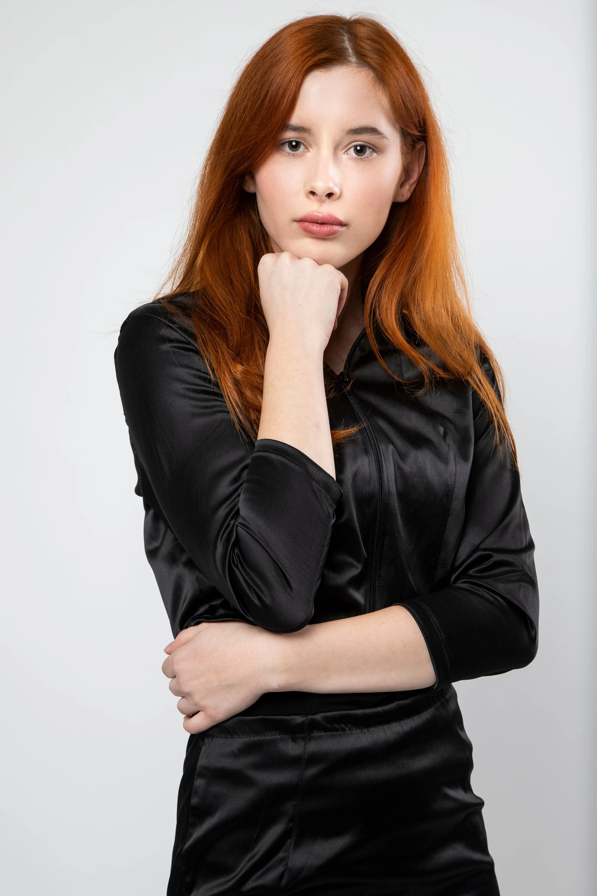 Cotton satin pencil skirt in black