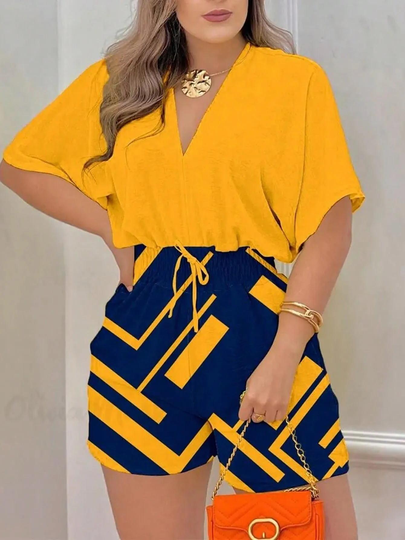 LUNE V-Neck Drawstring Backless Color Block Floral Print Romper