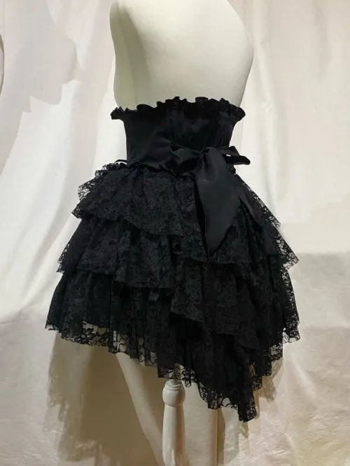 【MARBLE】マーブル　ハイウエスト編み上げスパイラルフリルスカート：黒×黒レースフリル