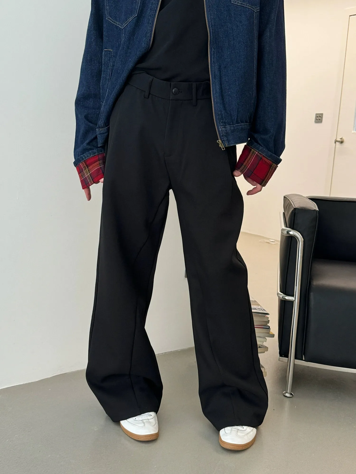 Nine Seam Detail Flared Trousers