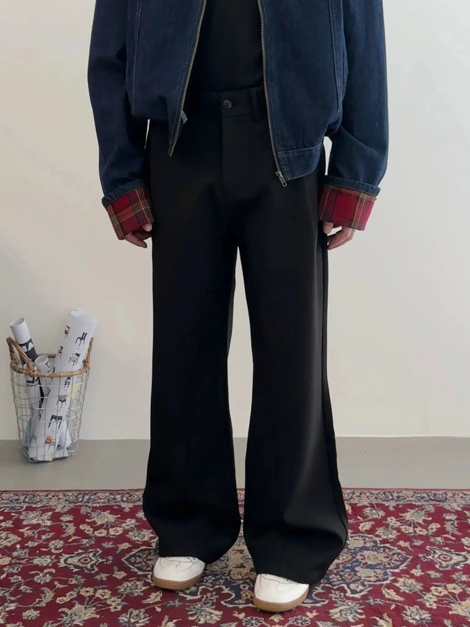 Nine Seam Detail Flared Trousers