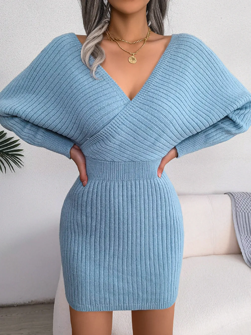 V-neck Batdress Dress With Buttocks, Sweater Dress